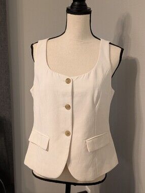 NWT A New Day Cream Button Front Vest Top Size Medium